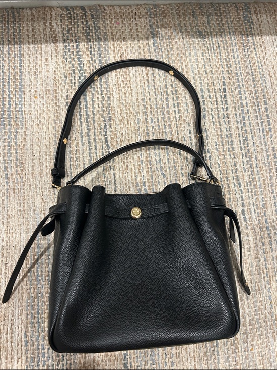Tory Burch Handbags - Tory Burch Black Pebbled Leather Shoulder Bag with Gold Hardware